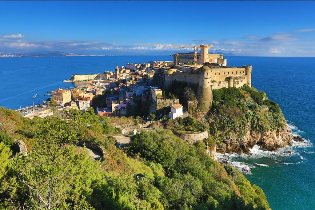 Cento Passi Dal Mare Apartamento Gaeta Exterior foto